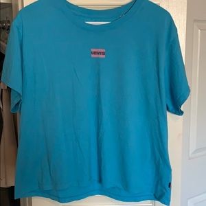 Levi’s cake tee